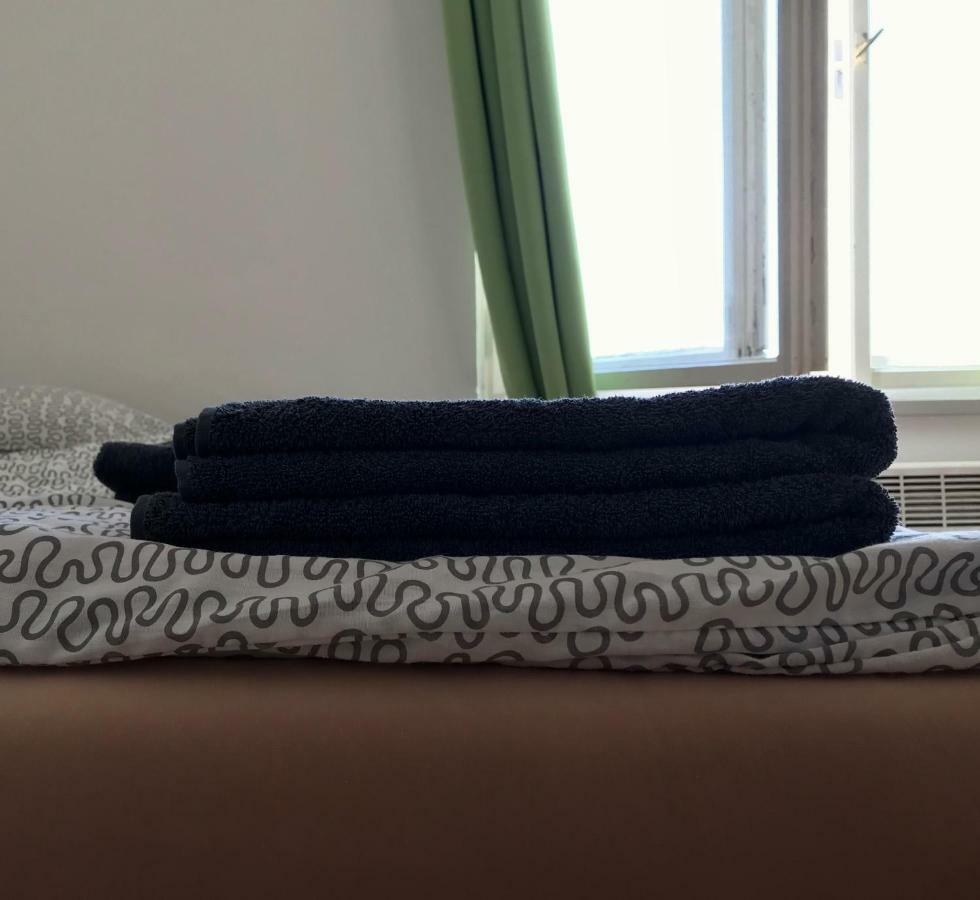 Cosy Flora Nest Apartment ปราก ภายนอก รูปภาพ